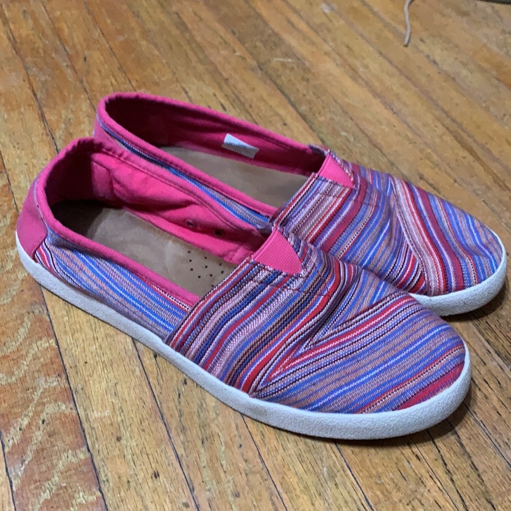 Toms